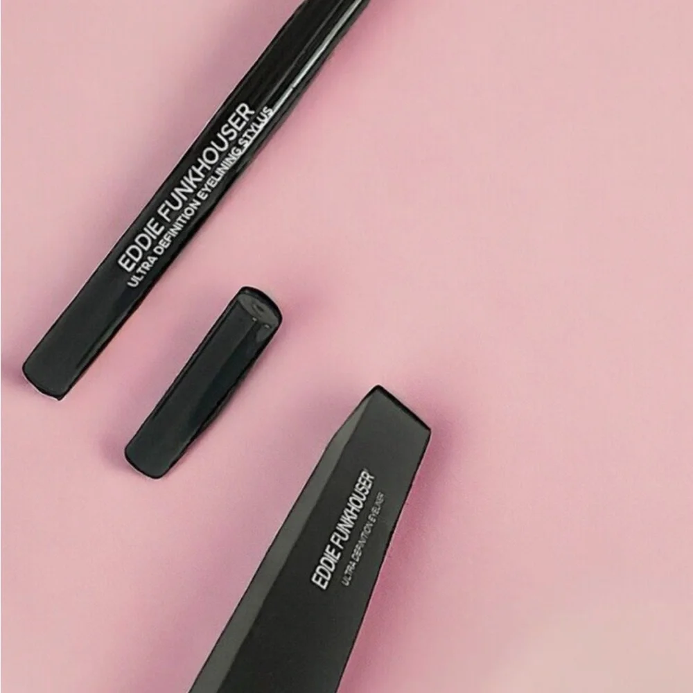Eddie Funkhouser Eyeliner Set in Black